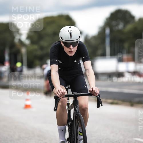 16.08.2026 - KN Förde Triathlon 2026 H.Heesch http://msf.ph/oto/9986174 16.08.2026 13:08:57 Radfahren 591, 600, 713, 714, 725 meine-sportfotos.de