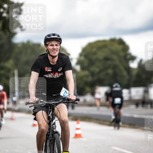16.08.2026 - KN Förde Triathlon 2026 H.Heesch http://msf.ph/oto/9986188 16.08.2026 13:09:00 Radfahren 591, 600, 707, 709, 714 meine-sportfotos.de