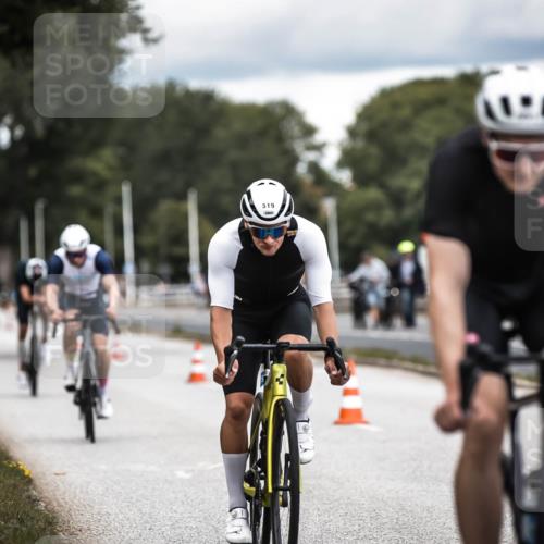 16.08.2026 - KN Förde Triathlon 2026 H.Heesch http://msf.ph/oto/9986222 16.08.2026 13:09:11 Radfahren 505, 519, 520, 522, 525, 551, 746 meine-sportfotos.de