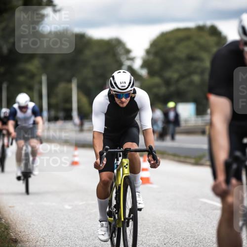 16.08.2026 - KN Förde Triathlon 2026 H.Heesch http://msf.ph/oto/9986224 16.08.2026 13:09:11 Radfahren 505, 519, 520, 522, 525, 551, 746 meine-sportfotos.de