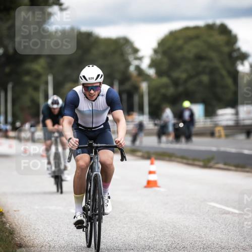 16.08.2026 - KN Förde Triathlon 2026 H.Heesch http://msf.ph/oto/9986233 16.08.2026 13:09:12 Radfahren 505, 519, 520, 522, 525, 551, 746 meine-sportfotos.de