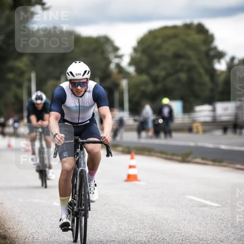 16.08.2026 - KN Förde Triathlon 2026 H.Heesch http://msf.ph/oto/9986234 16.08.2026 13:09:12 Radfahren 505, 519, 520, 522, 525, 551, 746 meine-sportfotos.de