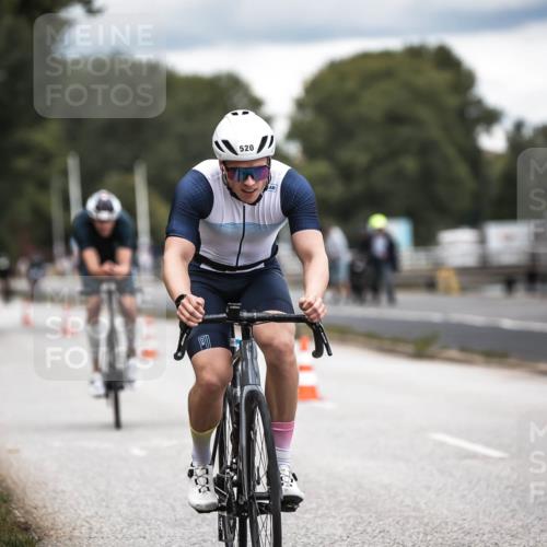 16.08.2026 - KN Förde Triathlon 2026 H.Heesch http://msf.ph/oto/9986239 16.08.2026 13:09:13 Radfahren 519, 520, 522, 525, 551, 746 meine-sportfotos.de