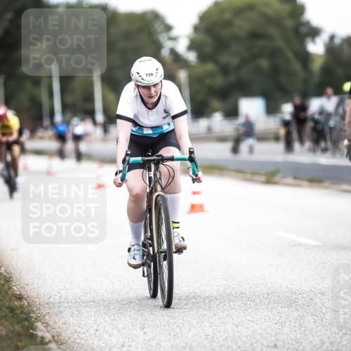 16.08.2026 - KN Förde Triathlon 2026 H.Heesch http://msf.ph/oto/9986252 16.08.2026 13:09:26 Radfahren 543, 559, 578, 720, 723 meine-sportfotos.de