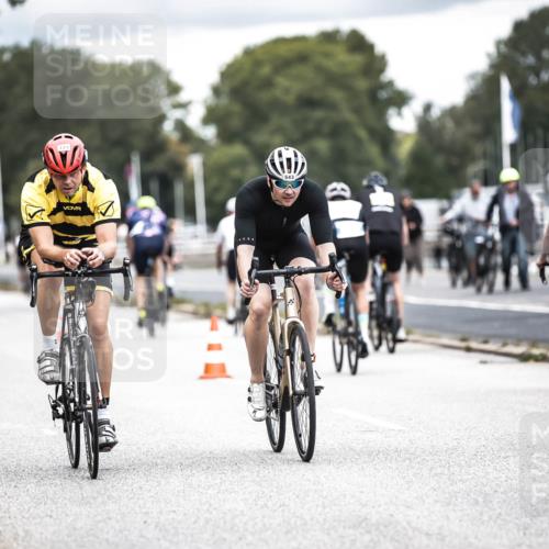 16.08.2026 - KN Förde Triathlon 2026 H.Heesch http://msf.ph/oto/9986265 16.08.2026 13:09:30 Radfahren 543, 552, 720, 723 meine-sportfotos.de