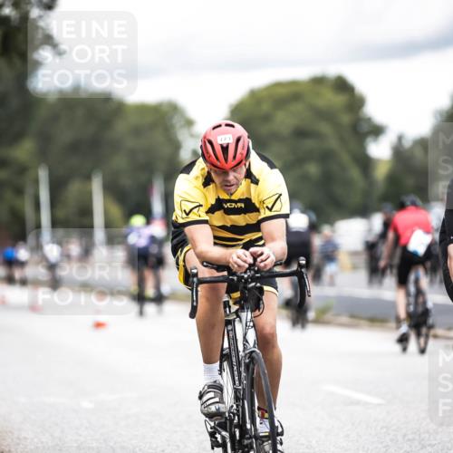 16.08.2026 - KN Förde Triathlon 2026 H.Heesch http://msf.ph/oto/9986269 16.08.2026 13:09:30 Radfahren 543, 552, 720, 723 meine-sportfotos.de