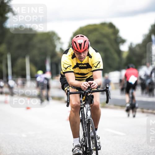 16.08.2026 - KN Förde Triathlon 2026 H.Heesch http://msf.ph/oto/9986271 16.08.2026 13:09:30 Radfahren 543, 552, 720, 723 meine-sportfotos.de
