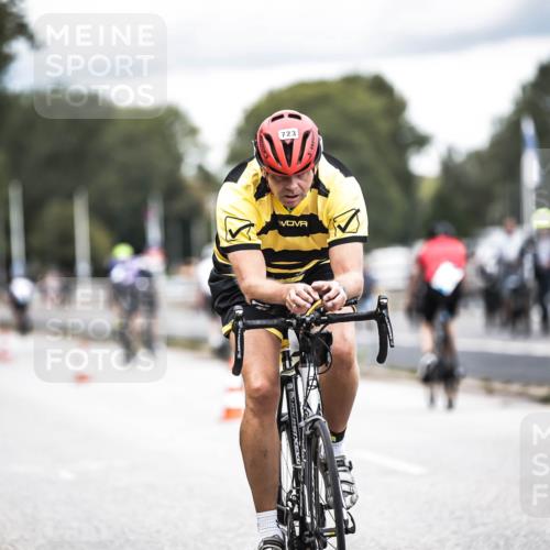 16.08.2026 - KN Förde Triathlon 2026 H.Heesch http://msf.ph/oto/9986272 16.08.2026 13:09:30 Radfahren 543, 552, 720, 723 meine-sportfotos.de