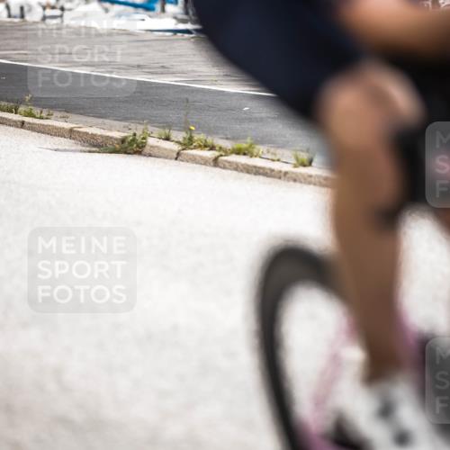 16.08.2026 - KN Förde Triathlon 2026 H.Heesch http://msf.ph/oto/9986291 16.08.2026 13:09:35 Radfahren 552, 596 meine-sportfotos.de