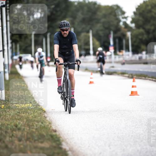 16.08.2026 - KN Förde Triathlon 2026 H.Heesch http://msf.ph/oto/9986313 16.08.2026 13:09:48 Radfahren 553, 735 meine-sportfotos.de