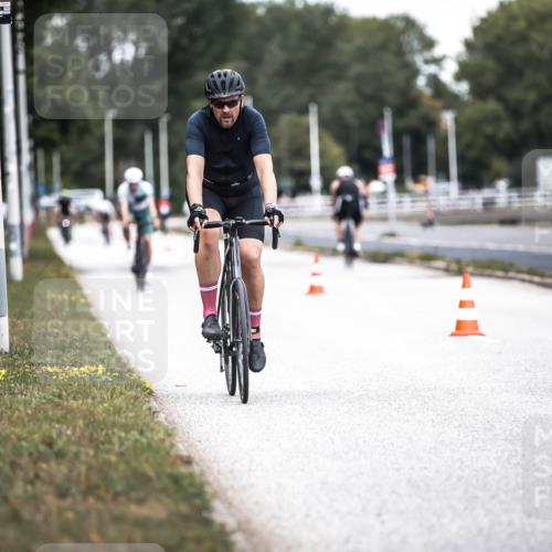 16.08.2026 - KN Förde Triathlon 2026 H.Heesch http://msf.ph/oto/9986314 16.08.2026 13:09:48 Radfahren 553, 735 meine-sportfotos.de