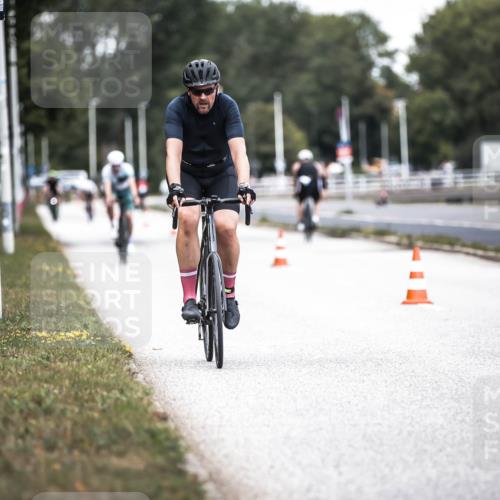 16.08.2026 - KN Förde Triathlon 2026 H.Heesch http://msf.ph/oto/9986315 16.08.2026 13:09:48 Radfahren 553, 735 meine-sportfotos.de