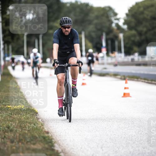 16.08.2026 - KN Förde Triathlon 2026 H.Heesch http://msf.ph/oto/9986319 16.08.2026 13:09:49 Radfahren 553, 605, 735 meine-sportfotos.de