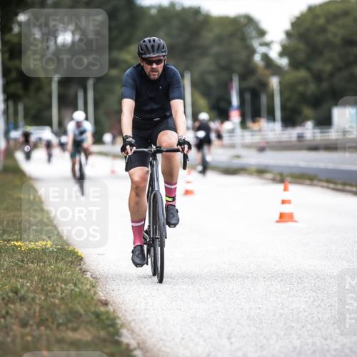 16.08.2026 - KN Förde Triathlon 2026 H.Heesch http://msf.ph/oto/9986320 16.08.2026 13:09:49 Radfahren 553, 605, 735 meine-sportfotos.de