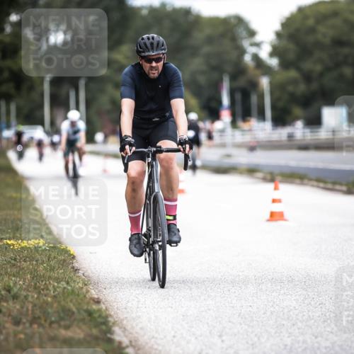 16.08.2026 - KN Förde Triathlon 2026 H.Heesch http://msf.ph/oto/9986322 16.08.2026 13:09:49 Radfahren 553, 605, 735 meine-sportfotos.de