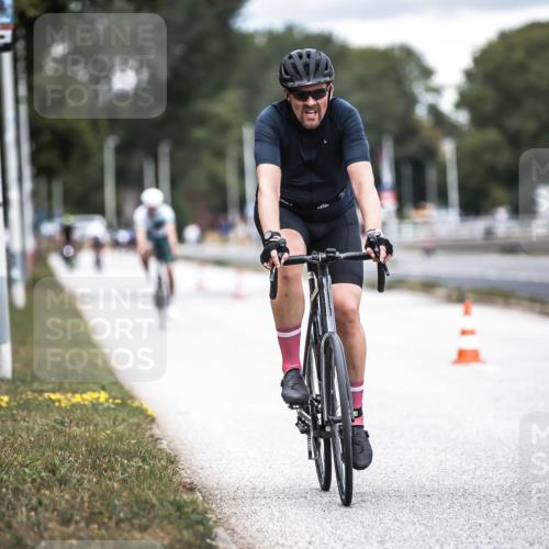 16.08.2026 - KN Förde Triathlon 2026 H.Heesch http://msf.ph/oto/9986328 16.08.2026 13:09:49 Radfahren 553, 605, 735 meine-sportfotos.de