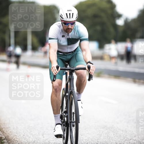 16.08.2026 - KN Förde Triathlon 2026 H.Heesch http://msf.ph/oto/9986329 16.08.2026 13:09:53 Radfahren 553, 601, 605, 735 meine-sportfotos.de