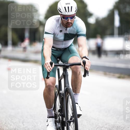 16.08.2026 - KN Förde Triathlon 2026 H.Heesch http://msf.ph/oto/9986333 16.08.2026 13:09:54 Radfahren 553, 601, 605, 738 meine-sportfotos.de