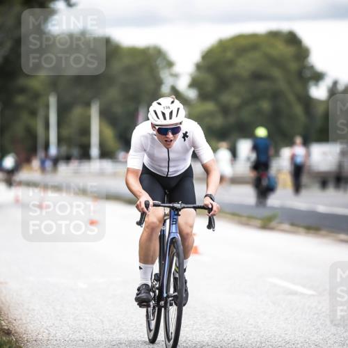 16.08.2026 - KN Förde Triathlon 2026 H.Heesch http://msf.ph/oto/9986335 16.08.2026 13:09:58 Radfahren 601, 701, 738 meine-sportfotos.de
