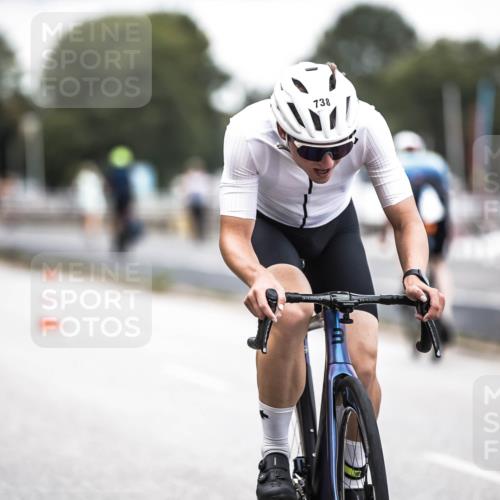 16.08.2026 - KN Förde Triathlon 2026 H.Heesch http://msf.ph/oto/9986347 16.08.2026 13:09:59 Radfahren 524, 701, 738 meine-sportfotos.de