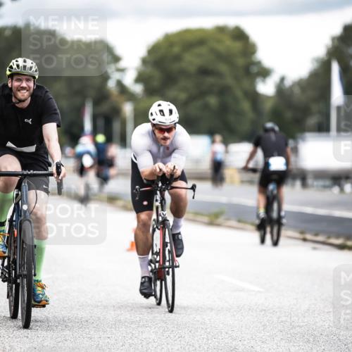 16.08.2026 - KN Förde Triathlon 2026 H.Heesch http://msf.ph/oto/9986351 16.08.2026 13:10:03 Radfahren 504, 524, 595, 701, 704, 743 meine-sportfotos.de