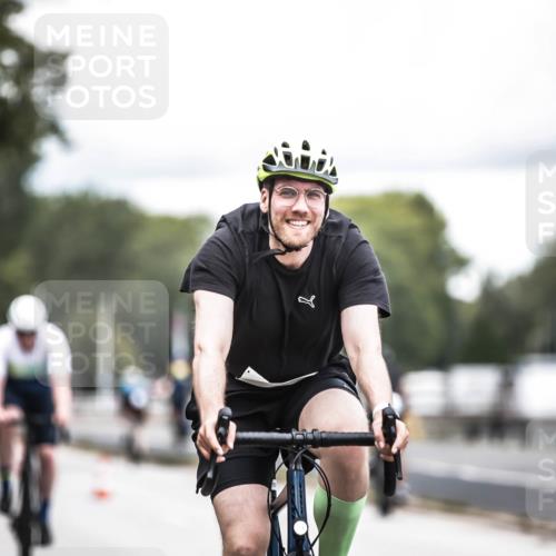 16.08.2026 - KN Förde Triathlon 2026 H.Heesch http://msf.ph/oto/9986357 16.08.2026 13:10:04 Radfahren 504, 524, 595, 701, 704, 743 meine-sportfotos.de
