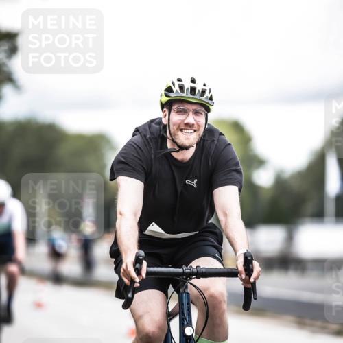 16.08.2026 - KN Förde Triathlon 2026 H.Heesch http://msf.ph/oto/9986359 16.08.2026 13:10:04 Radfahren 504, 524, 595, 701, 704, 743 meine-sportfotos.de