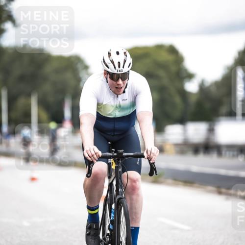 16.08.2026 - KN Förde Triathlon 2026 H.Heesch http://msf.ph/oto/9986368 16.08.2026 13:10:06 Radfahren 504, 524, 594, 595, 704, 743 meine-sportfotos.de