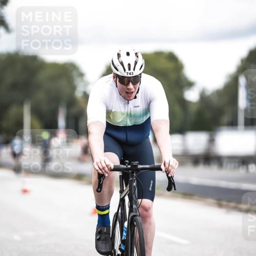 16.08.2026 - KN Förde Triathlon 2026 H.Heesch http://msf.ph/oto/9986370 16.08.2026 13:10:06 Radfahren 504, 524, 594, 595, 704, 743 meine-sportfotos.de