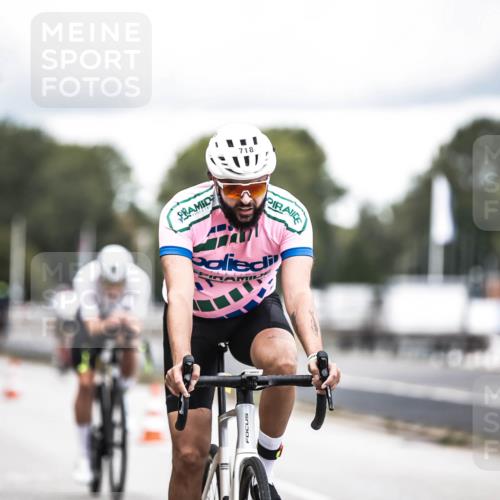 16.08.2026 - KN Förde Triathlon 2026 H.Heesch http://msf.ph/oto/9986398 16.08.2026 13:10:12 Radfahren 594, 710, 718, 732 meine-sportfotos.de