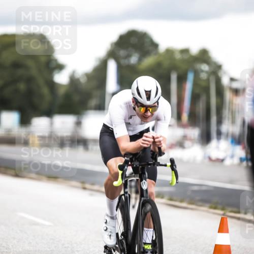 16.08.2026 - KN Förde Triathlon 2026 H.Heesch http://msf.ph/oto/9986402 16.08.2026 13:10:13 Radfahren 592, 594, 710, 718, 732 meine-sportfotos.de