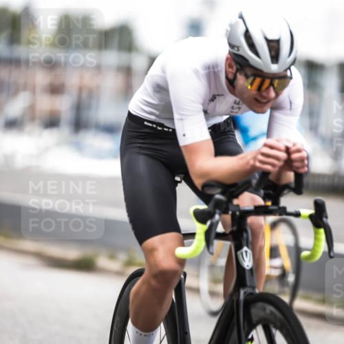 16.08.2026 - KN Förde Triathlon 2026 H.Heesch http://msf.ph/oto/9986412 16.08.2026 13:10:13 Radfahren 592, 594, 710, 718, 732 meine-sportfotos.de