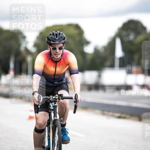 16.08.2026 - KN Förde Triathlon 2026 H.Heesch http://msf.ph/oto/9986427 16.08.2026 13:10:17 Radfahren 592, 710 meine-sportfotos.de