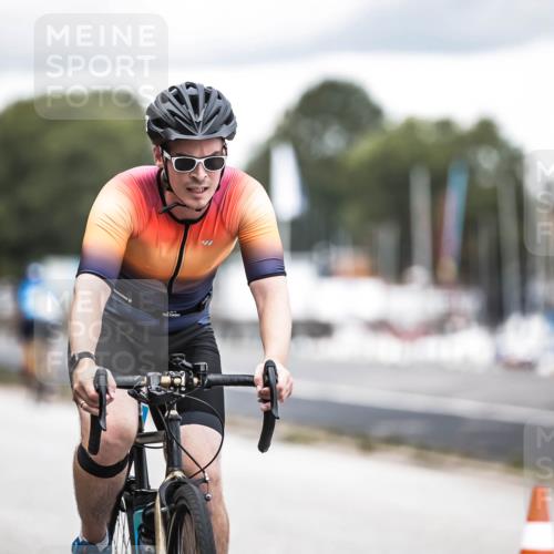 16.08.2026 - KN Förde Triathlon 2026 H.Heesch http://msf.ph/oto/9986433 16.08.2026 13:10:18 Radfahren 592, 710 meine-sportfotos.de