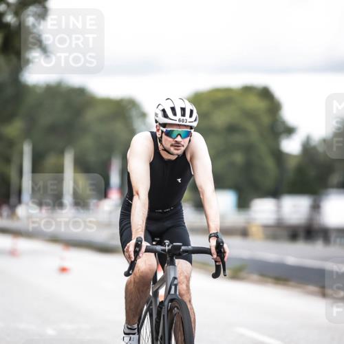 16.08.2026 - KN Förde Triathlon 2026 H.Heesch http://msf.ph/oto/9986442 16.08.2026 13:10:32 Radfahren 574, 603 meine-sportfotos.de