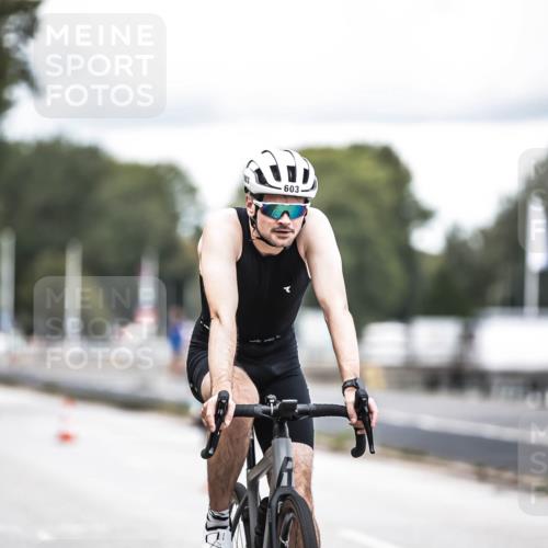 16.08.2026 - KN Förde Triathlon 2026 H.Heesch http://msf.ph/oto/9986444 16.08.2026 13:10:32 Radfahren 574, 603 meine-sportfotos.de