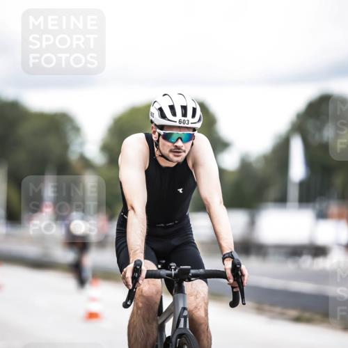 16.08.2026 - KN Förde Triathlon 2026 H.Heesch http://msf.ph/oto/9986447 16.08.2026 13:10:32 Radfahren 574, 603 meine-sportfotos.de