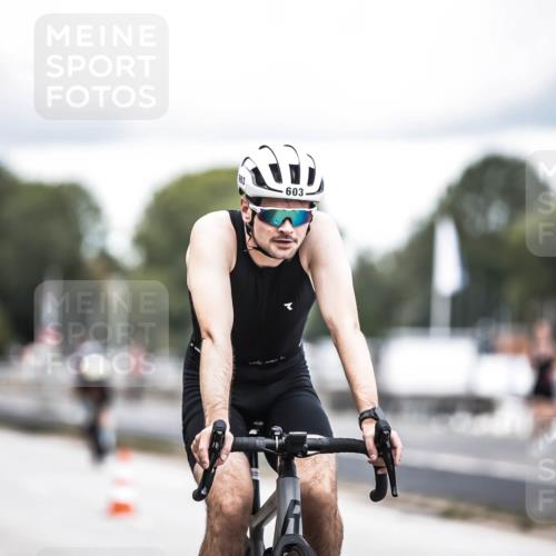 16.08.2026 - KN Förde Triathlon 2026 H.Heesch http://msf.ph/oto/9986448 16.08.2026 13:10:33 Radfahren 574, 588, 603 meine-sportfotos.de