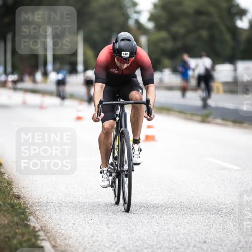 16.08.2026 - KN Förde Triathlon 2026 H.Heesch http://msf.ph/oto/9986454 16.08.2026 13:10:42 Radfahren 541, 544, 549, 556 meine-sportfotos.de