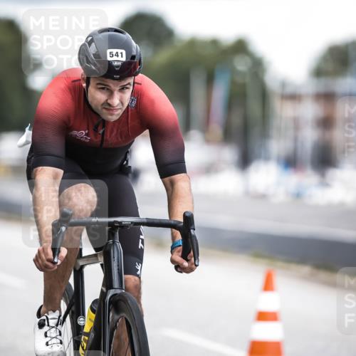 16.08.2026 - KN Förde Triathlon 2026 H.Heesch http://msf.ph/oto/9986470 16.08.2026 13:10:42 Radfahren 541, 544, 549, 556 meine-sportfotos.de