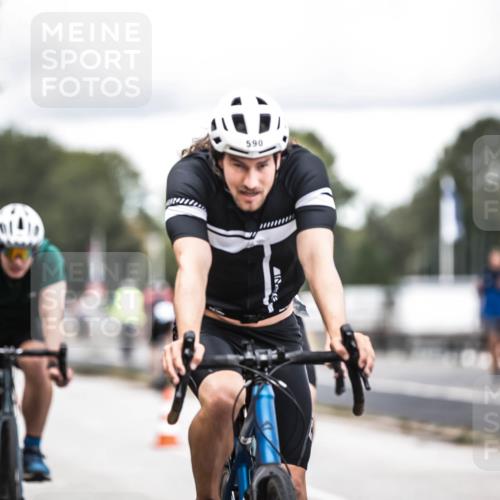 16.08.2026 - KN Förde Triathlon 2026 H.Heesch http://msf.ph/oto/9986494 16.08.2026 13:10:53 Radfahren 590, 602, 607, 722 meine-sportfotos.de