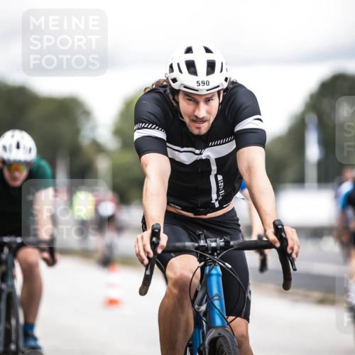 16.08.2026 - KN Förde Triathlon 2026 H.Heesch http://msf.ph/oto/9986496 16.08.2026 13:10:53 Radfahren 590, 602, 607, 722 meine-sportfotos.de