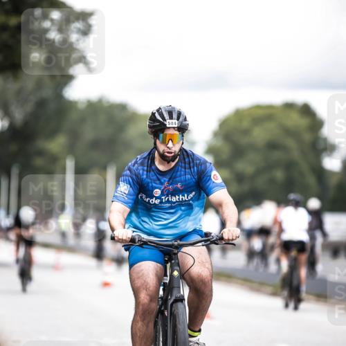 16.08.2026 - KN Förde Triathlon 2026 H.Heesch http://msf.ph/oto/9986561 16.08.2026 13:11:12 Radfahren 577, 584, 706 meine-sportfotos.de