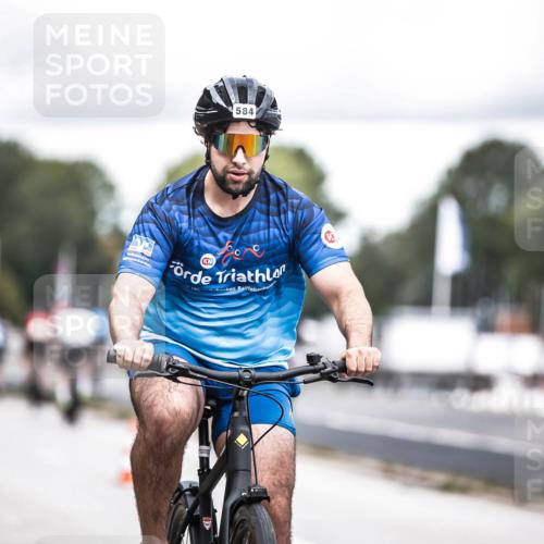 16.08.2026 - KN Förde Triathlon 2026 H.Heesch http://msf.ph/oto/9986571 16.08.2026 13:11:12 Radfahren 577, 584, 706 meine-sportfotos.de
