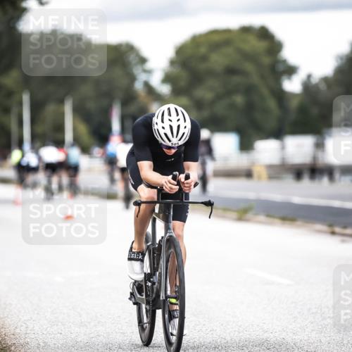 16.08.2026 - KN Förde Triathlon 2026 H.Heesch http://msf.ph/oto/9986579 16.08.2026 13:11:15 Radfahren 577, 584, 706 meine-sportfotos.de