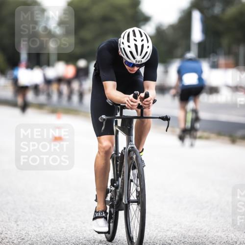 16.08.2026 - KN Förde Triathlon 2026 H.Heesch http://msf.ph/oto/9986585 16.08.2026 13:11:15 Radfahren 577, 584, 706 meine-sportfotos.de