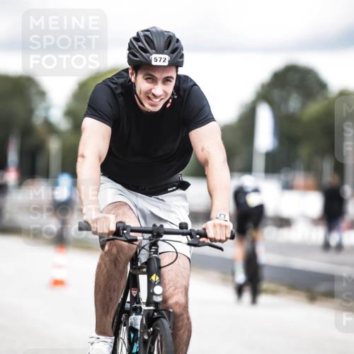 16.08.2026 - KN Förde Triathlon 2026 H.Heesch http://msf.ph/oto/9986611 16.08.2026 13:11:22 Radfahren 572, 576, 604, 608, 703, 716 meine-sportfotos.de