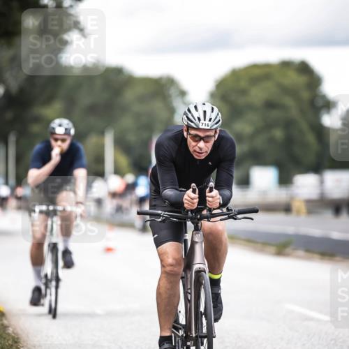 16.08.2026 - KN Förde Triathlon 2026 H.Heesch http://msf.ph/oto/9986619 16.08.2026 13:11:24 Radfahren 557, 572, 576, 604, 608, 703, 716 meine-sportfotos.de