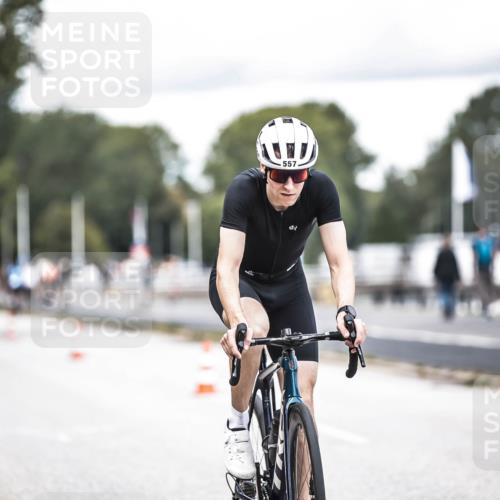 16.08.2026 - KN Förde Triathlon 2026 H.Heesch http://msf.ph/oto/9986644 16.08.2026 13:11:29 Radfahren 508, 557, 576, 604, 608, 703 meine-sportfotos.de