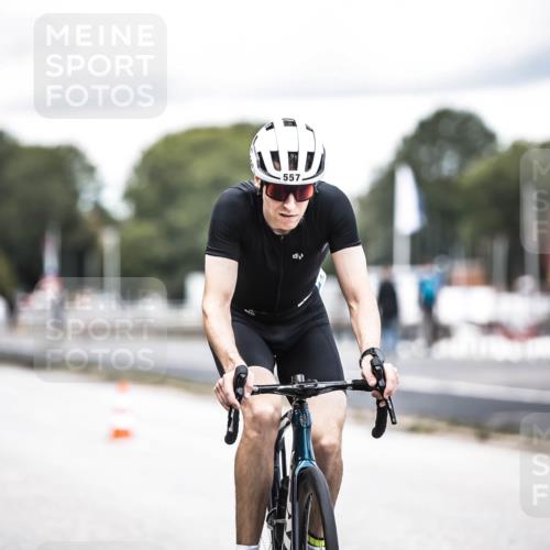 16.08.2026 - KN Förde Triathlon 2026 H.Heesch http://msf.ph/oto/9986647 16.08.2026 13:11:29 Radfahren 508, 557, 576, 604, 608, 703 meine-sportfotos.de